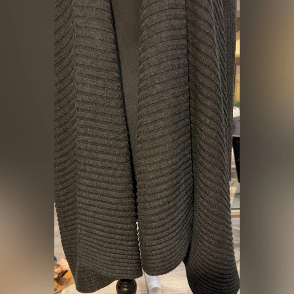 Eileen Fisher Medium Black oversized Cardigan - Picture 6 of 10